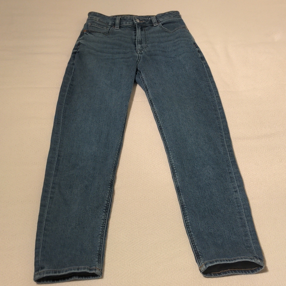 American eagle mom jeans (size 2)